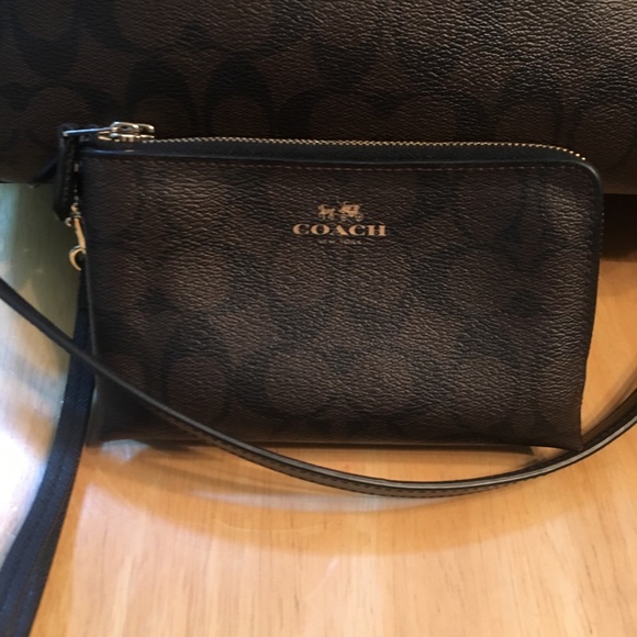 Coach City Pocket Black Signature Tote+ Wallet SET - Picture 8 of 8